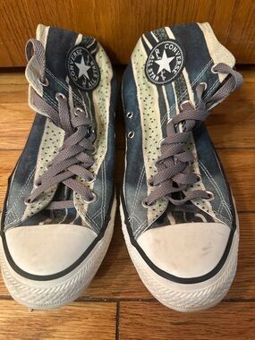 Converse High Top Sneakers in Navy Blue and Beige
